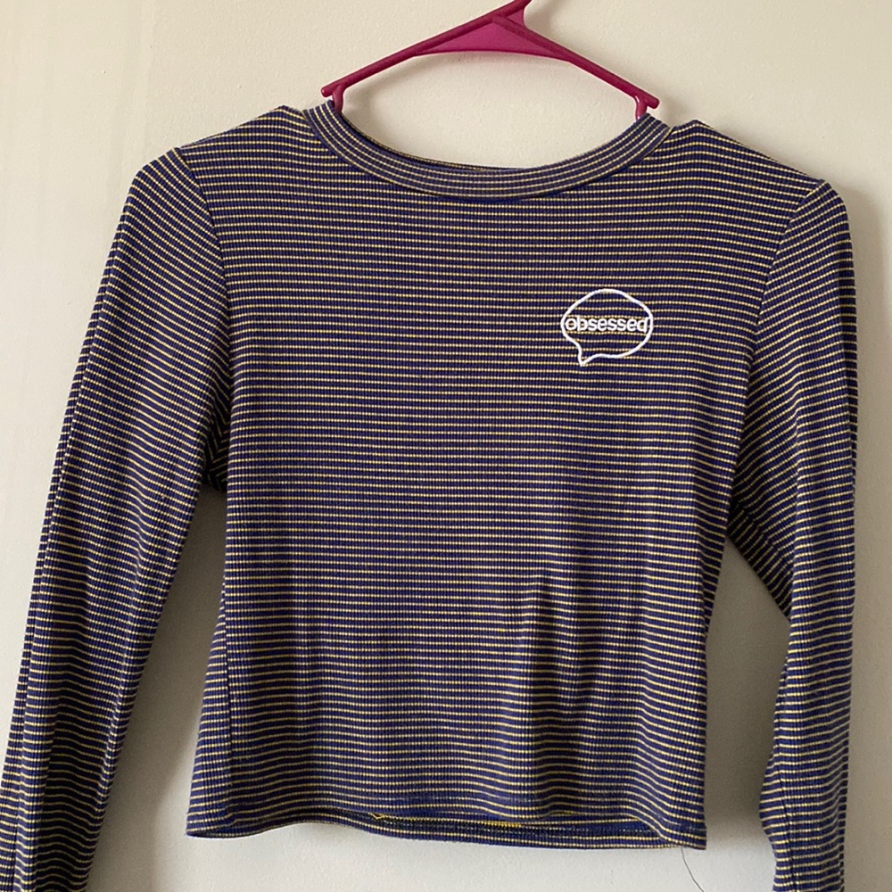 Cropped Striped Long Sleeve Graphic Shirt M